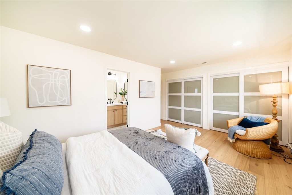 7032 Starlight Circle