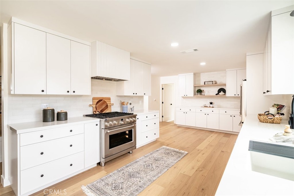 7032 Starlight Circle