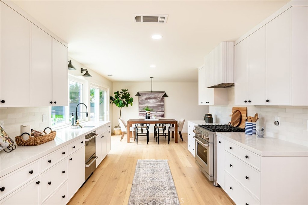 7032 Starlight Circle