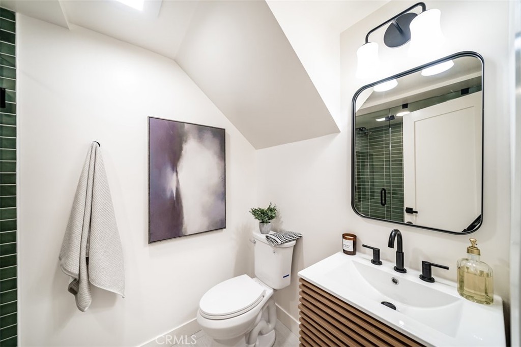 7032 Starlight Circle