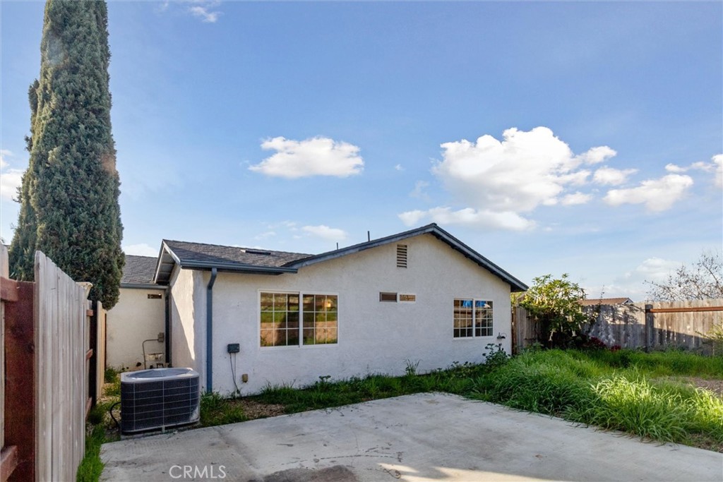 5153 Loma Verde