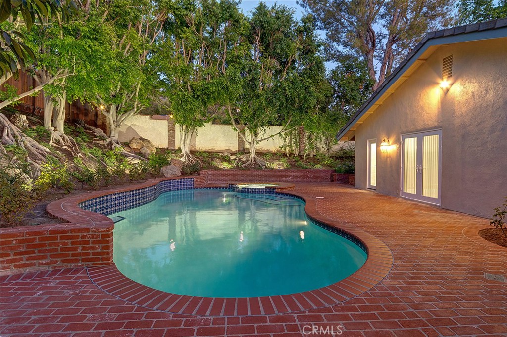 1061 Bradcliff Drive