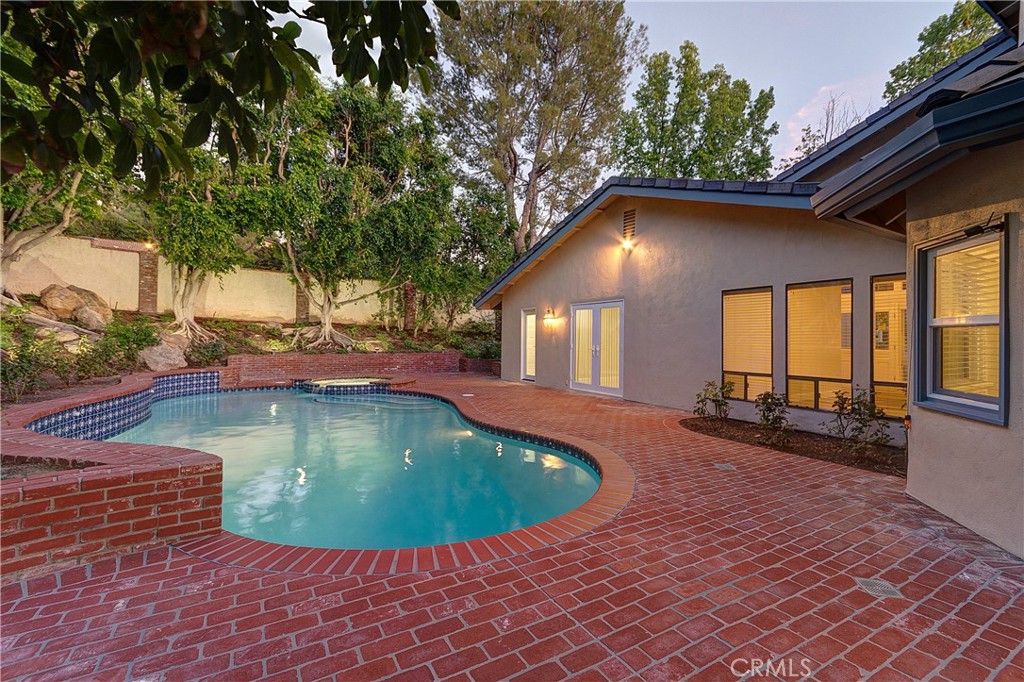 1061 Bradcliff Drive