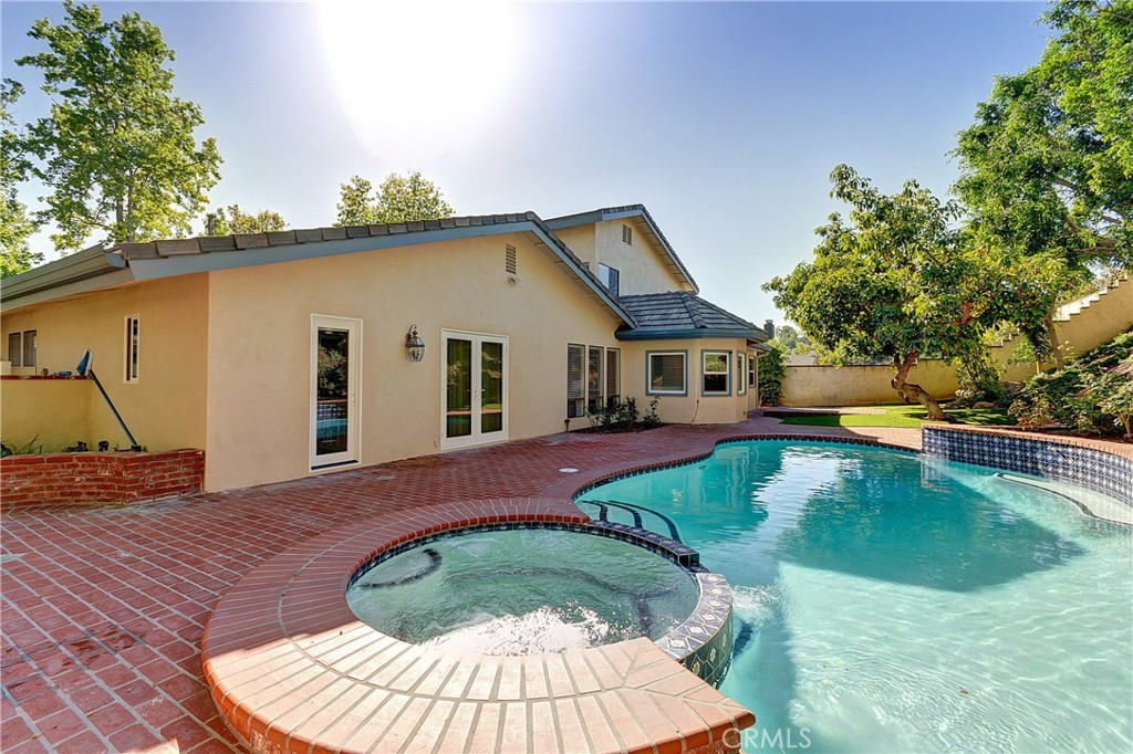 1061 Bradcliff Drive