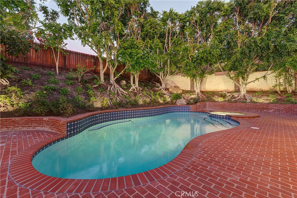 1061 Bradcliff Drive