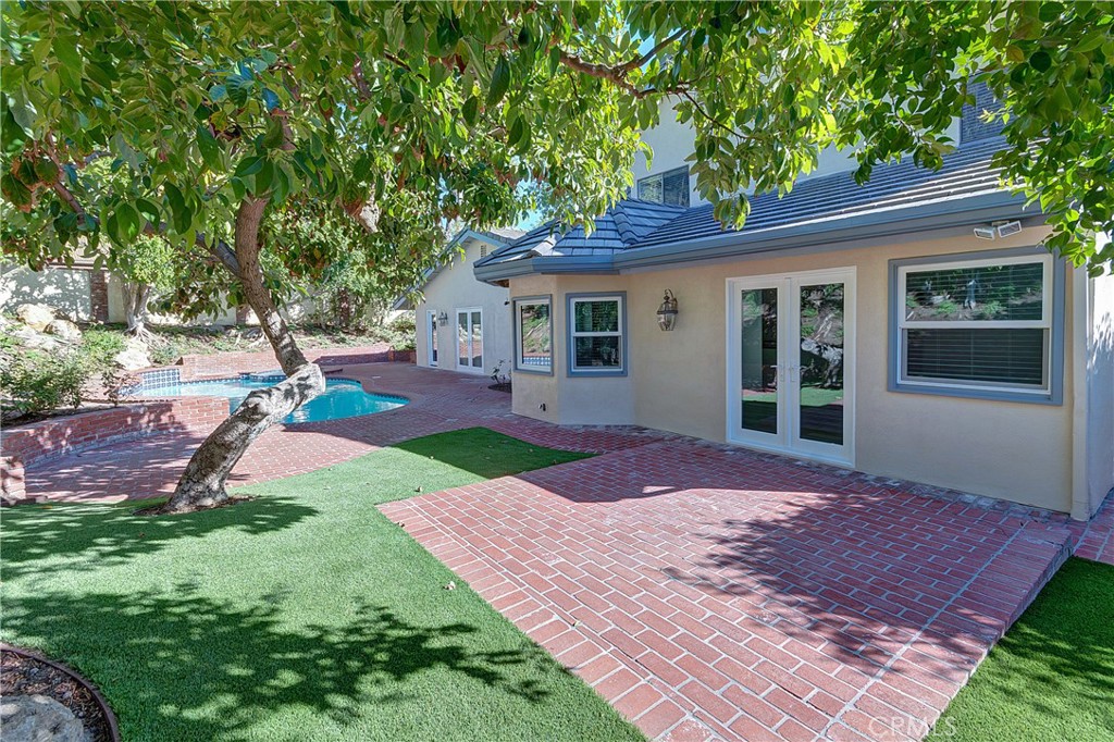 1061 Bradcliff Drive