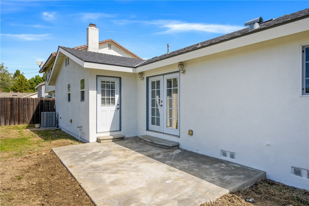 18817 Santa Mariana Street