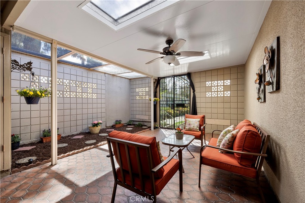 154 Avenida Majorca C