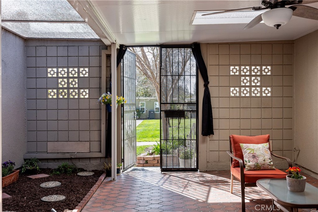 154 Avenida Majorca C