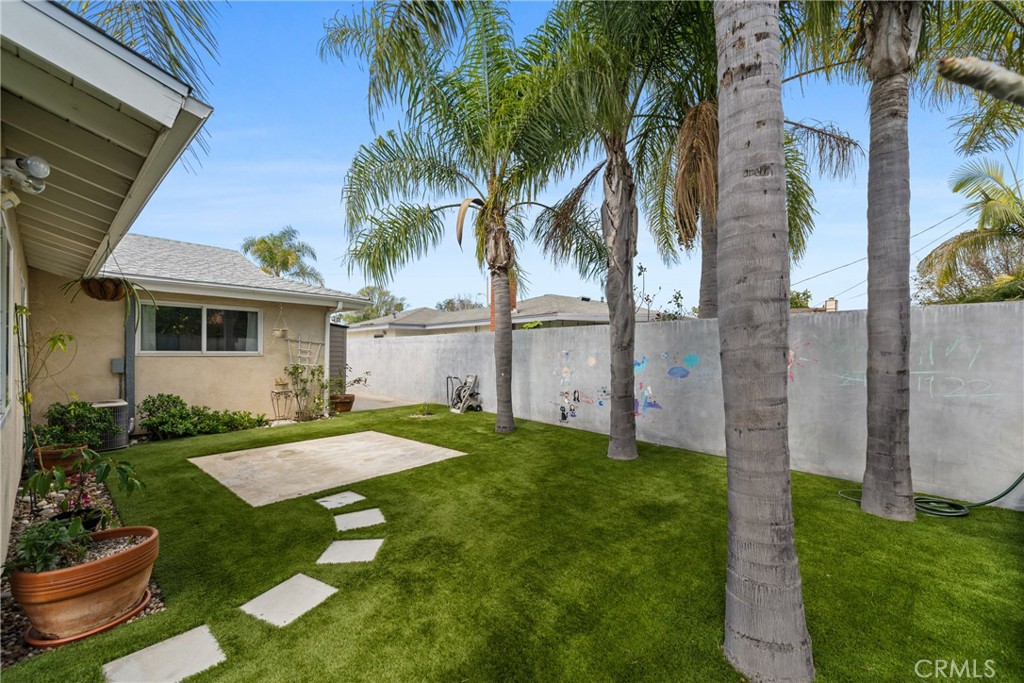 625 N Wrightwood Drive