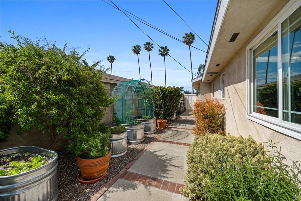 625 N Wrightwood Drive