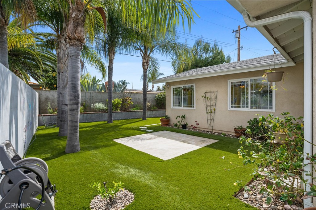 625 N Wrightwood Drive