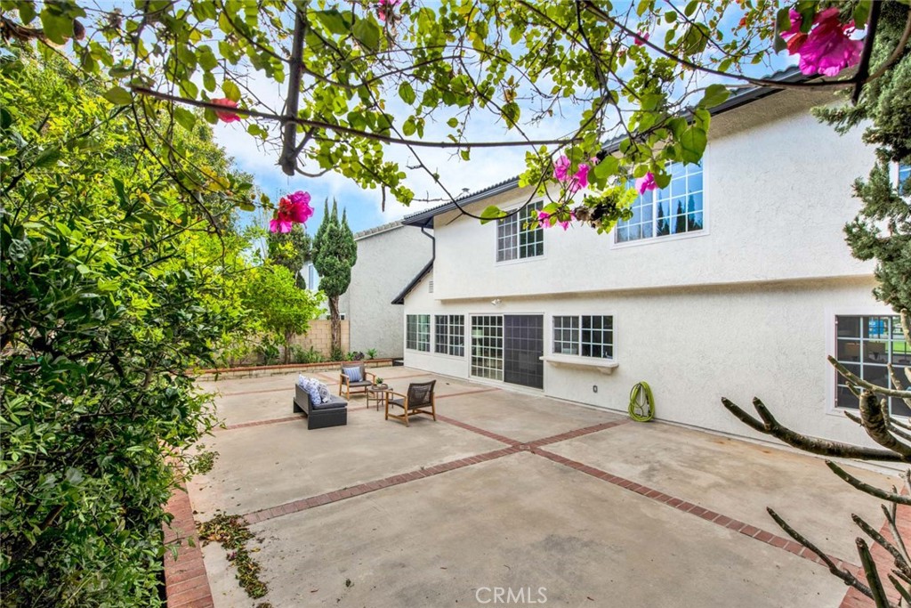 18336 Santa Carlotta Street