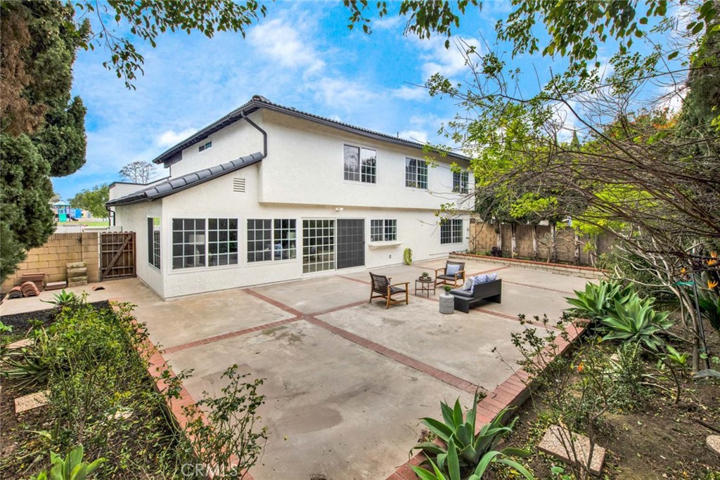 18336 Santa Carlotta Street