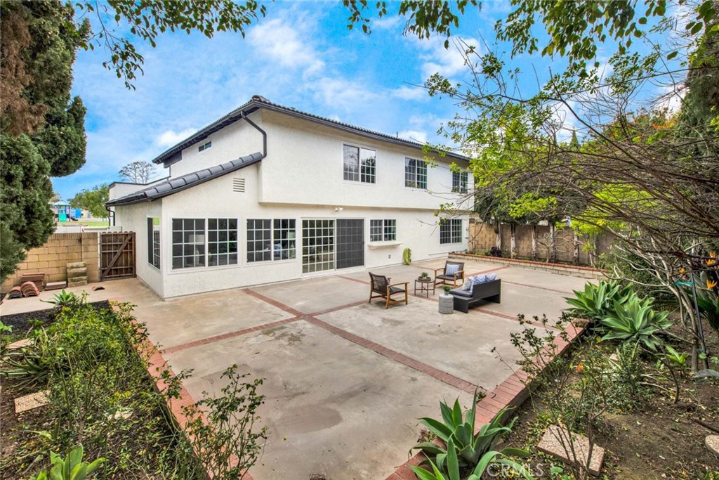 18336 Santa Carlotta Street