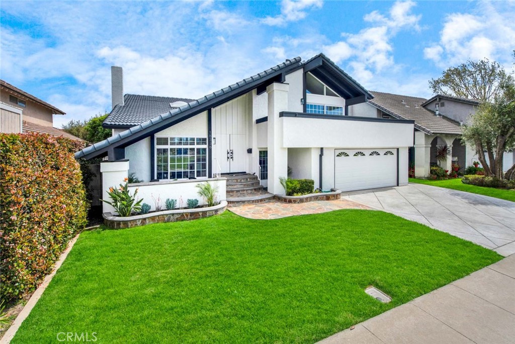 18336 Santa Carlotta Street