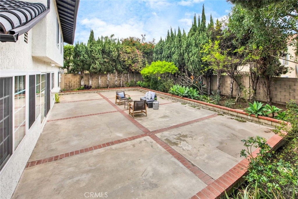 18336 Santa Carlotta Street