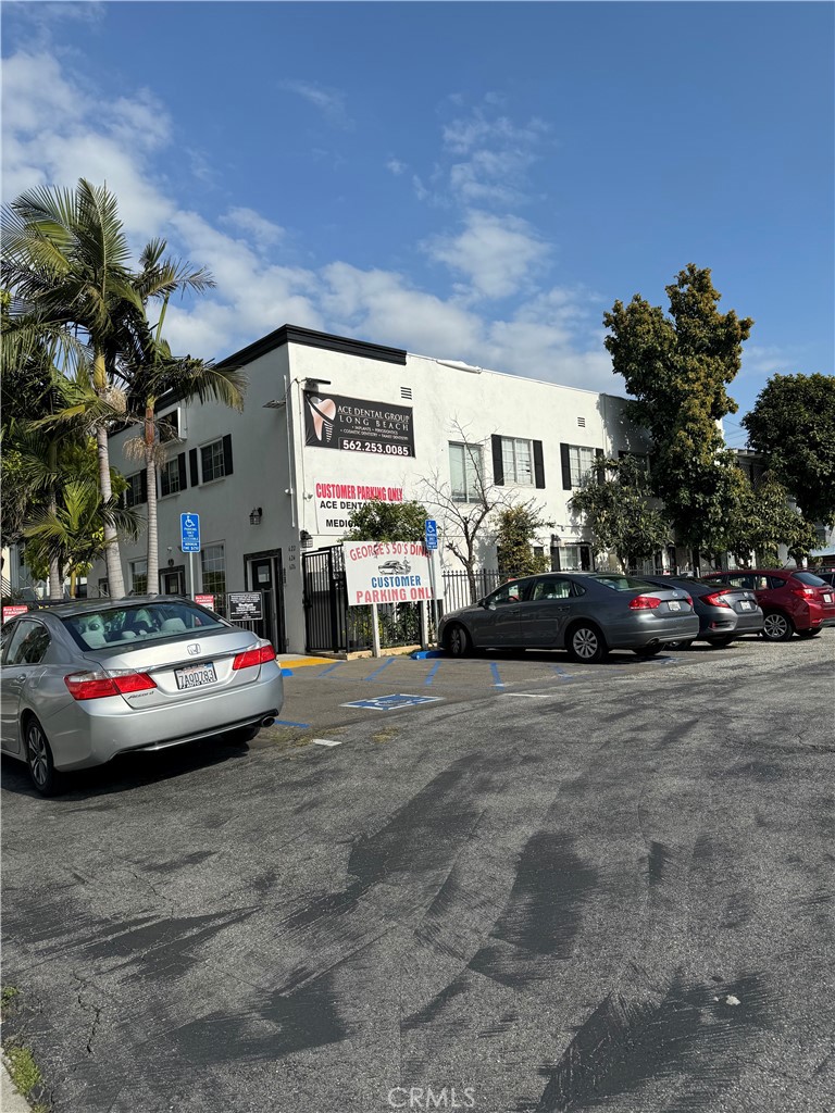 620 E San Antonio Drive 4