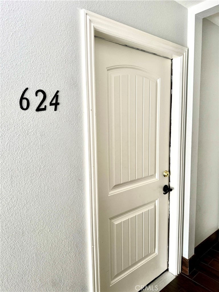 620 E San Antonio Drive 4