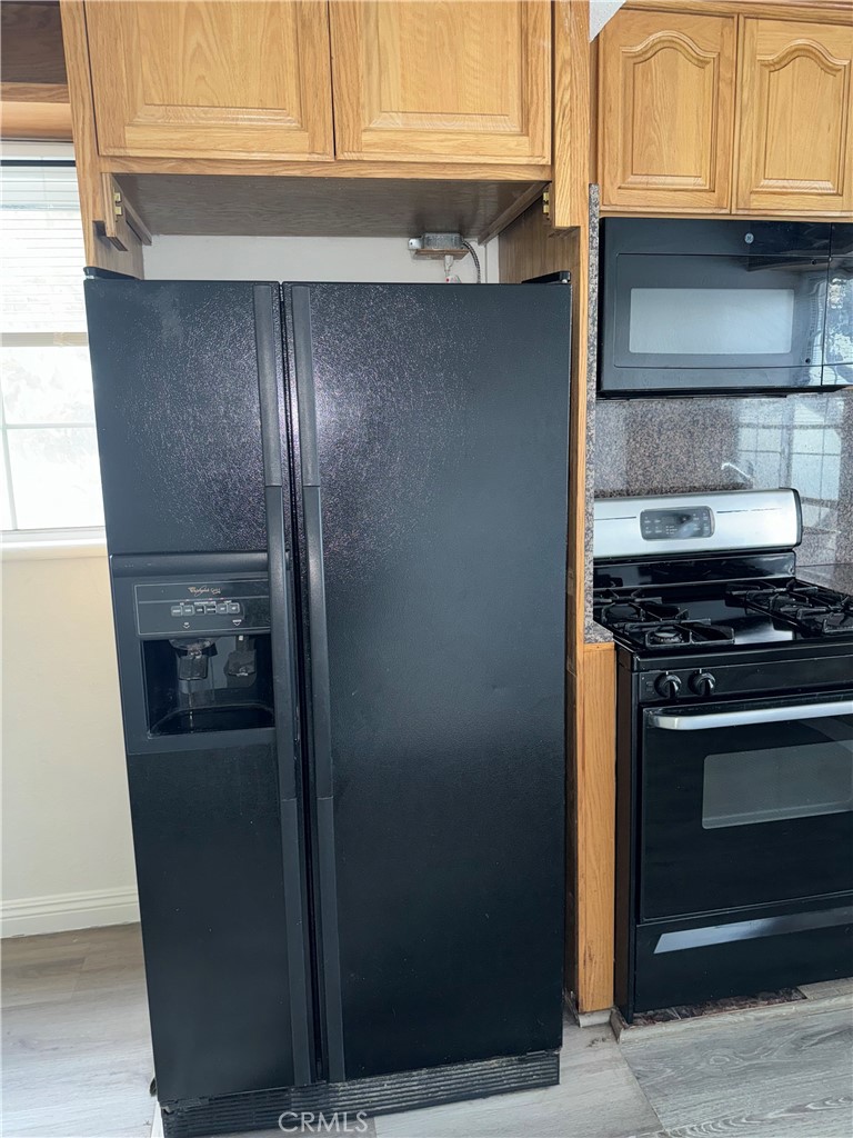 620 E San Antonio Drive 4
