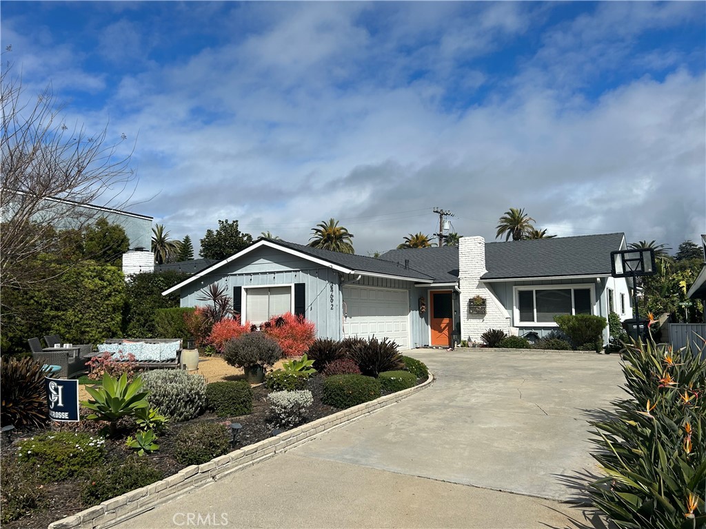 34692 Calle Las Flores