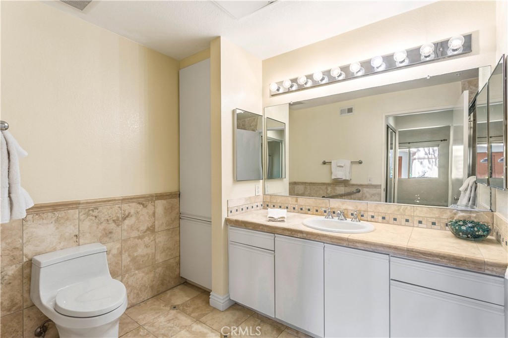 40 Villa Point Drive