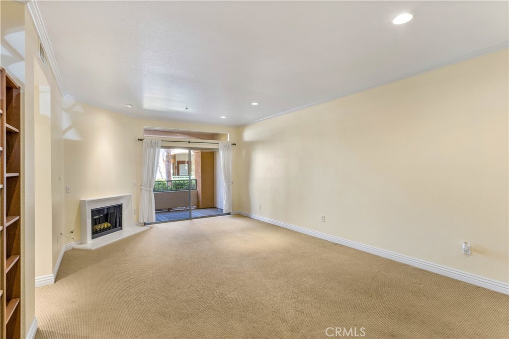 40 Villa Point Drive