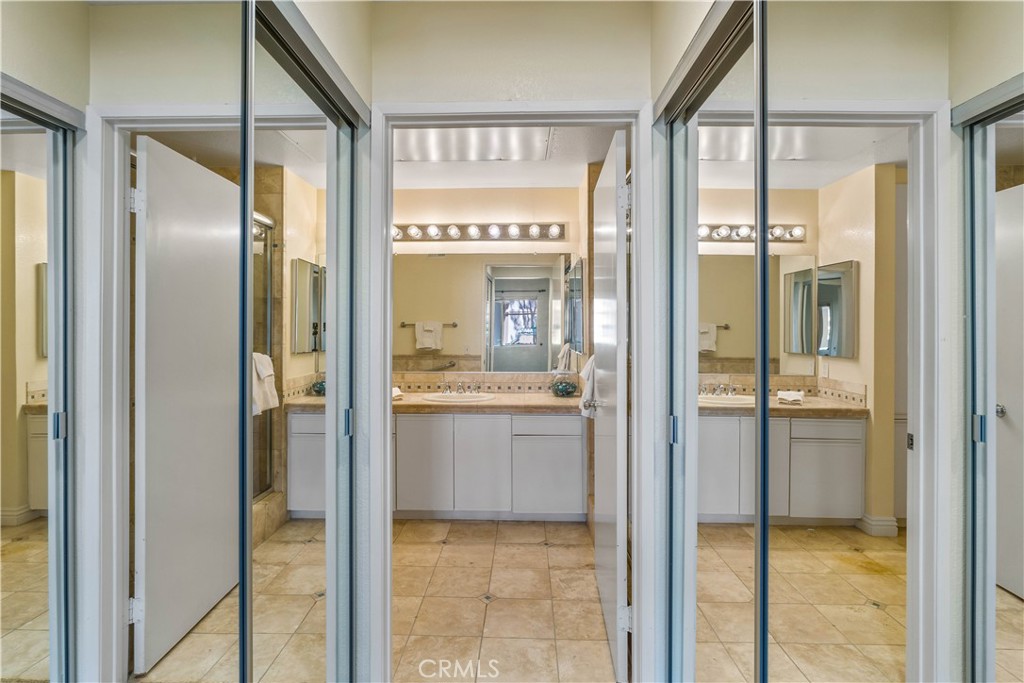 40 Villa Point Drive