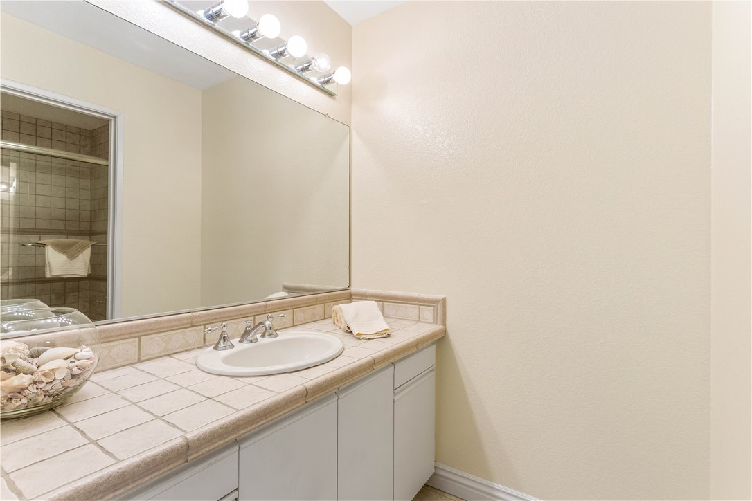 40 Villa Point Drive