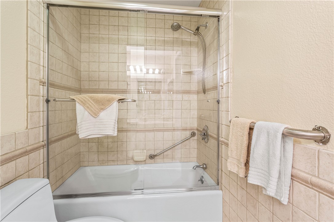 40 Villa Point Drive