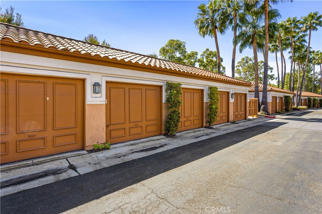 40 Villa Point Drive