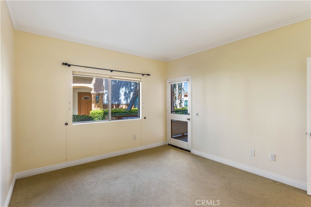 40 Villa Point Drive