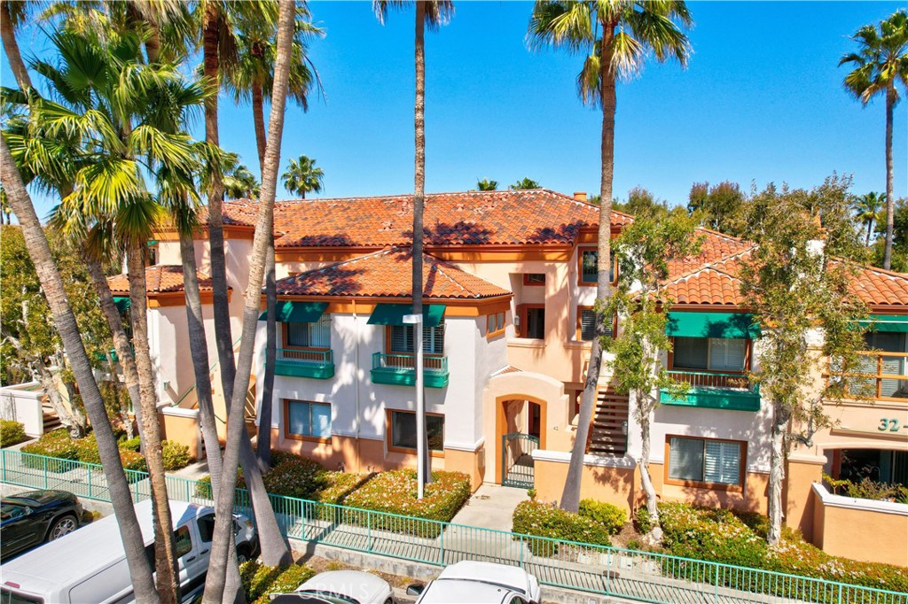 40 Villa Point Drive