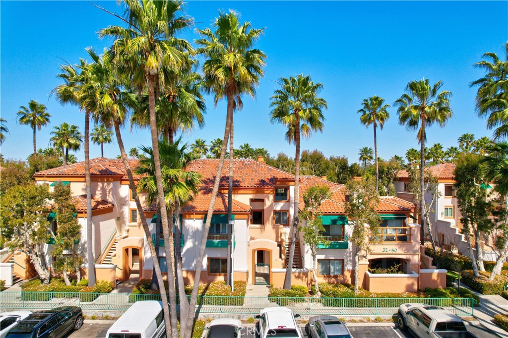 40 Villa Point Drive