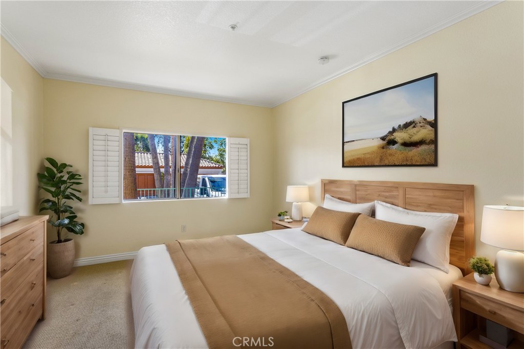 40 Villa Point Drive