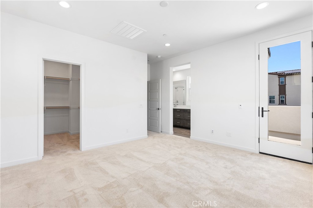 2201 Horseback Road