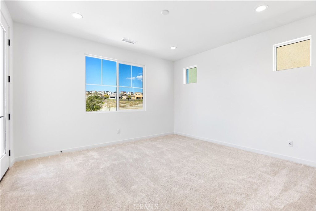 2201 Horseback Road