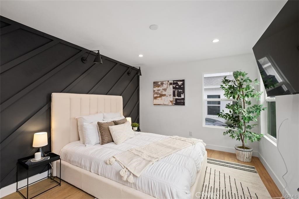 373 Victoria Street 1