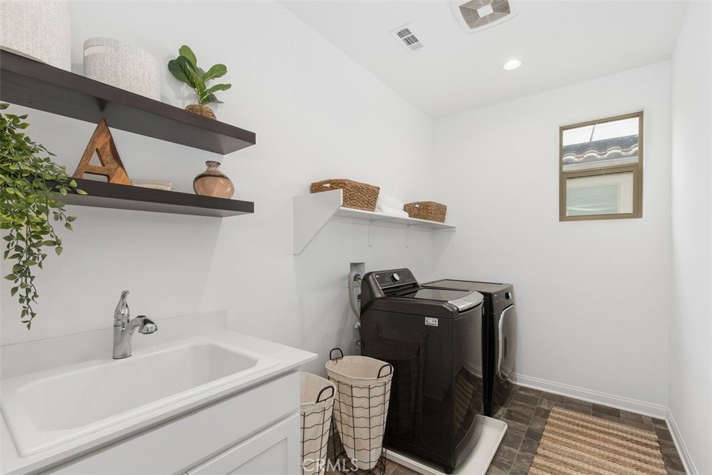 3697 South Oakville Avenue