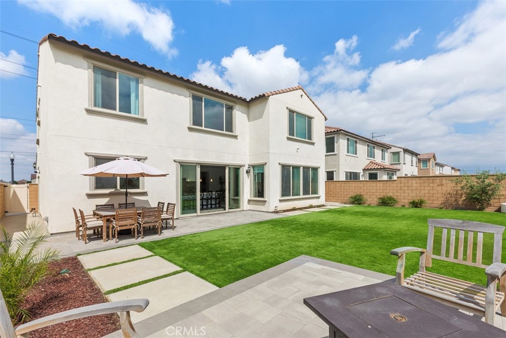 3697 South Oakville Avenue