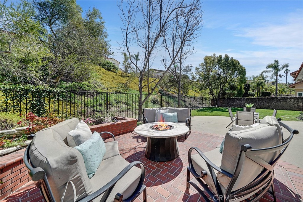 20752 Shadow Rock Lane