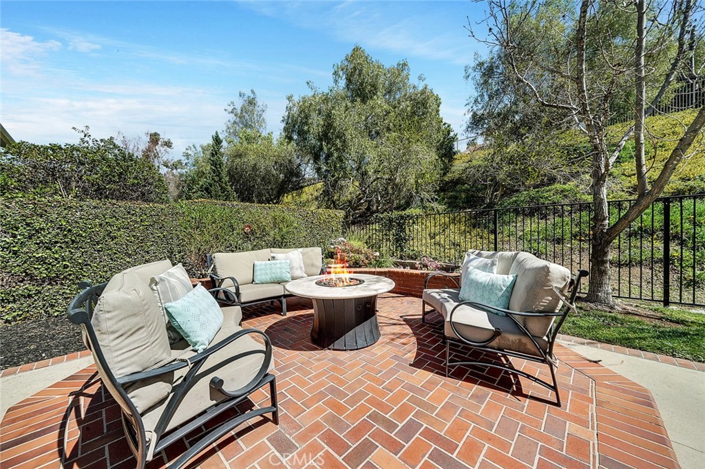 20752 Shadow Rock Lane