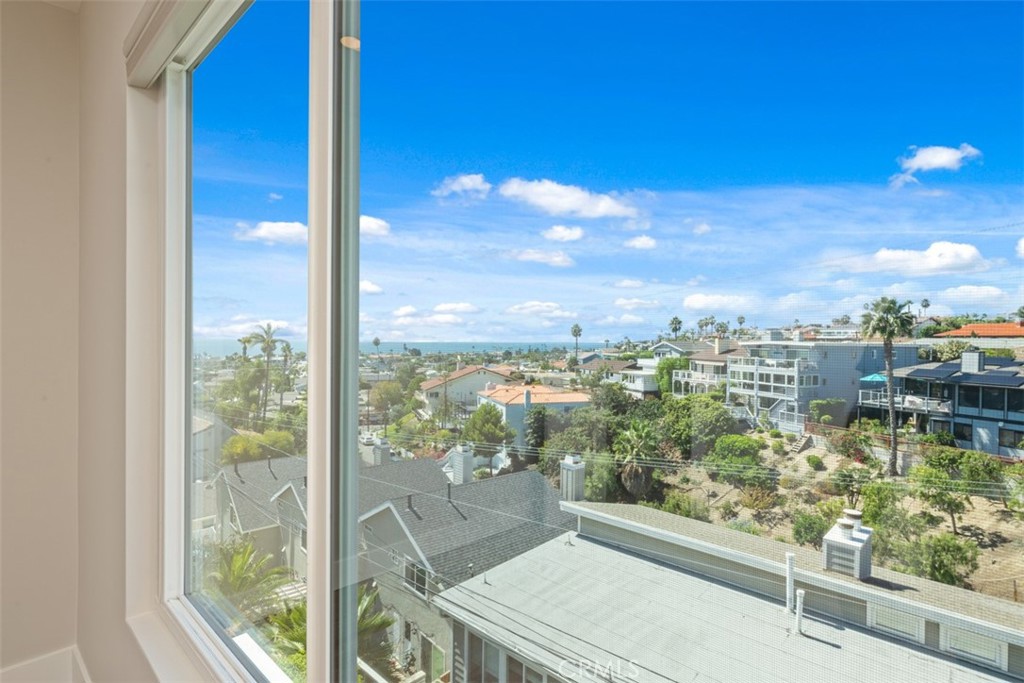 33831 El Encanto Avenue B