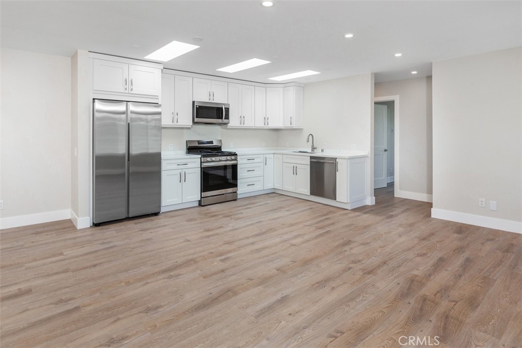 33831 El Encanto Avenue B