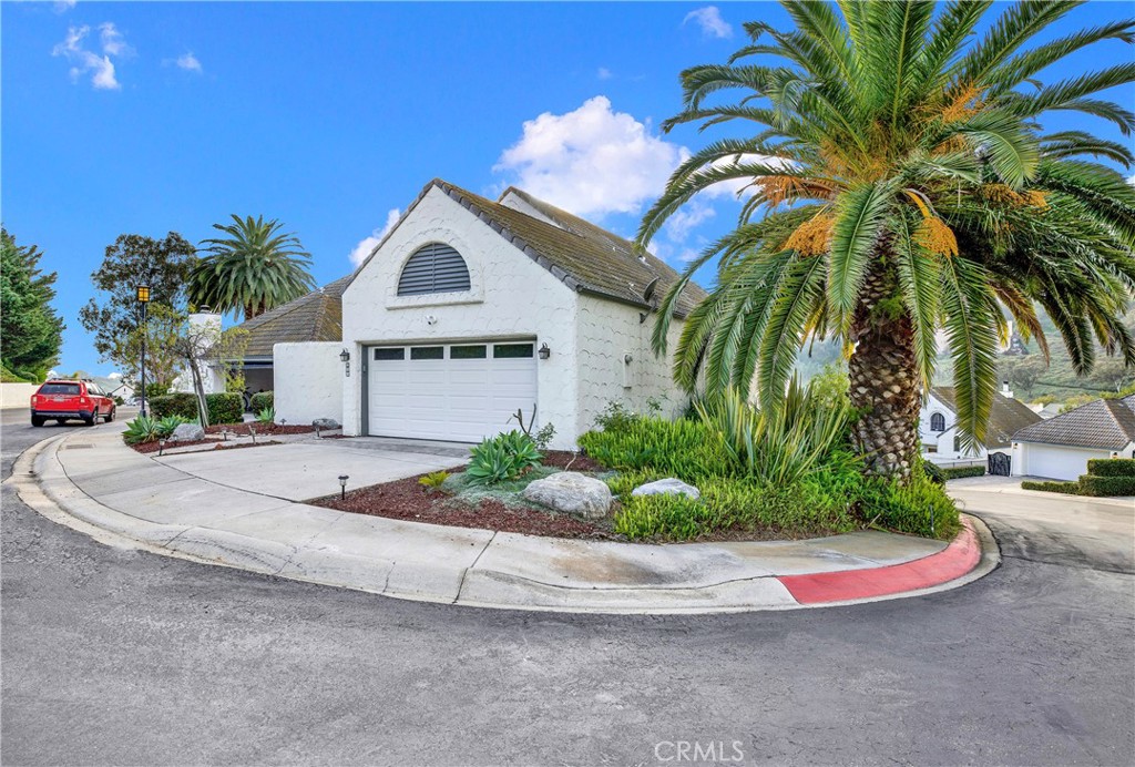 140 Avenida Mesita 15