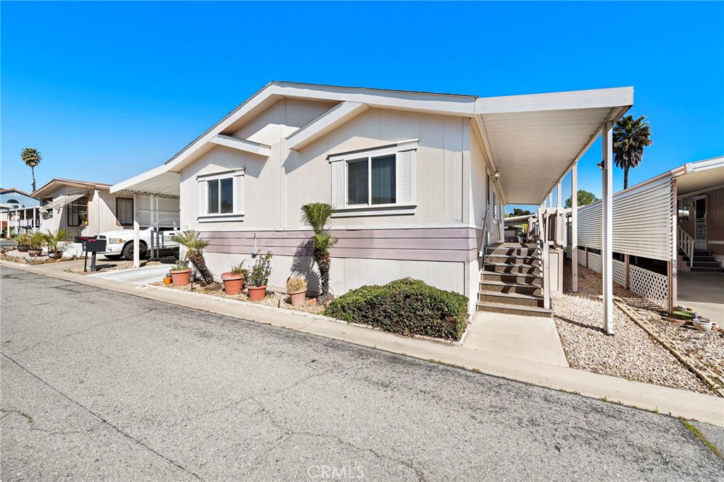 27701 Murrieta Road 118