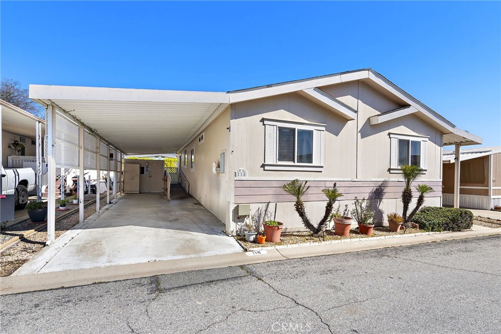 27701 Murrieta Road 118