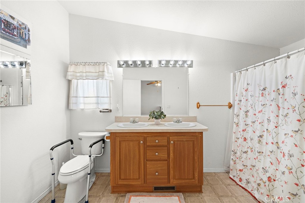 27701 Murrieta Road 118