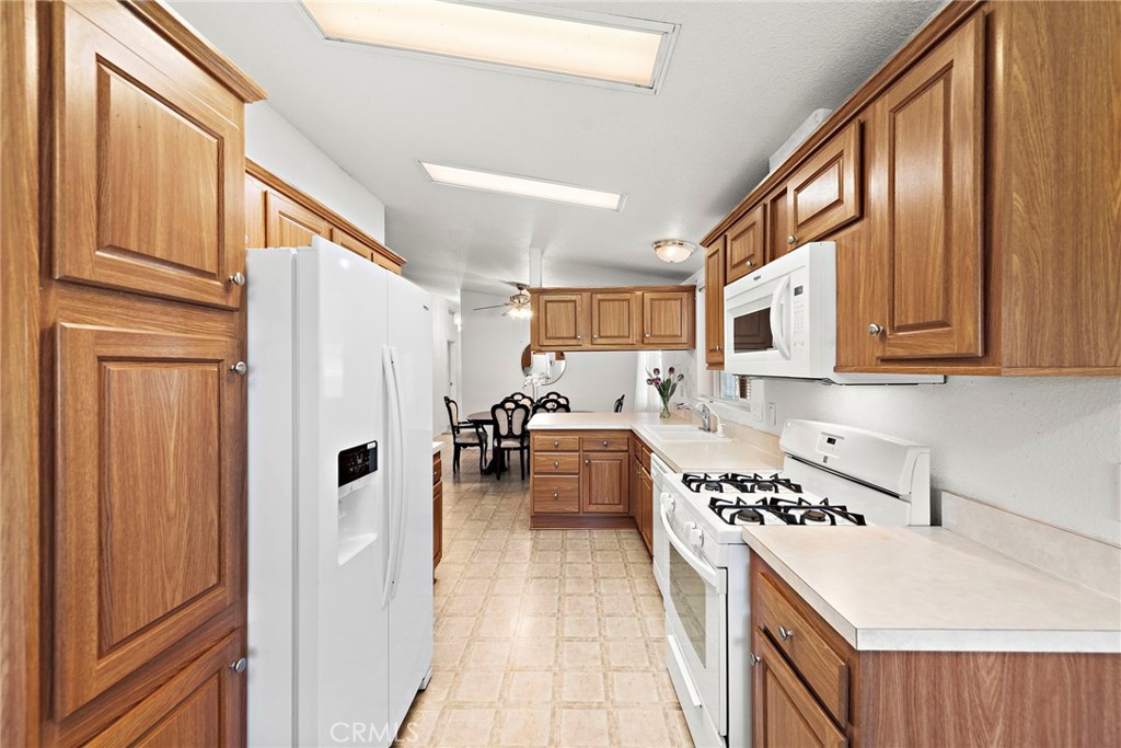 27701 Murrieta Road 118