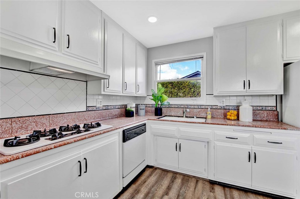 415 N Syracuse Street